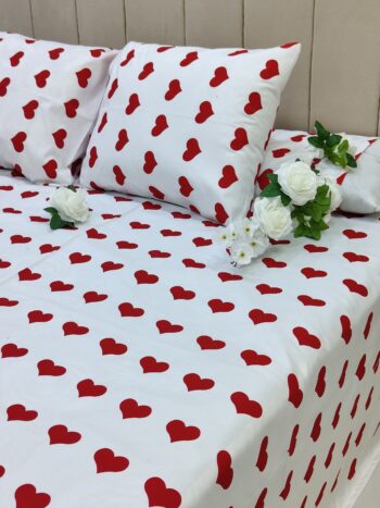 مصريه سرير كبير